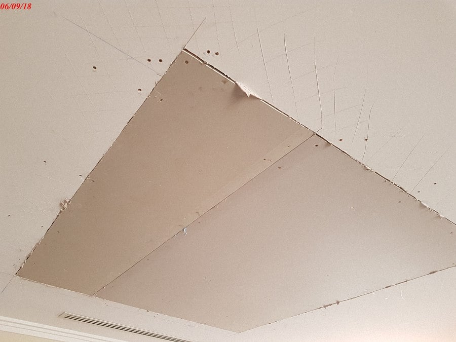 Water-damaged-ceiling-from-start-to-finish-20180906_12480704.jpg